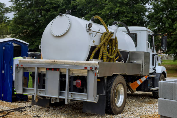 Best Luxury portable toilet rental  in Newport, OH